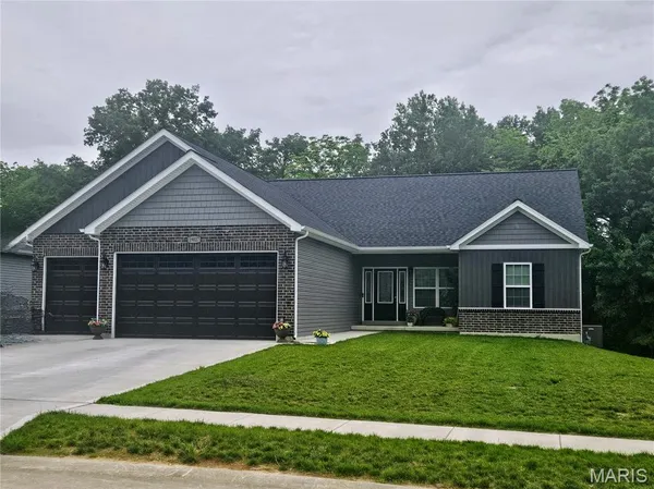 $362,900 | 10713 Trenton Lane, Unit TBB, Foristell, MO 63348