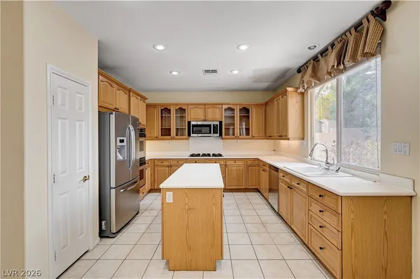 $3,000 | 2544 Kinnard Avenue, Henderson, NV 89074
