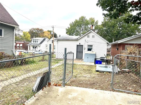 $109,000 | 4159 Schiller Place, St. Louis, MO 63116