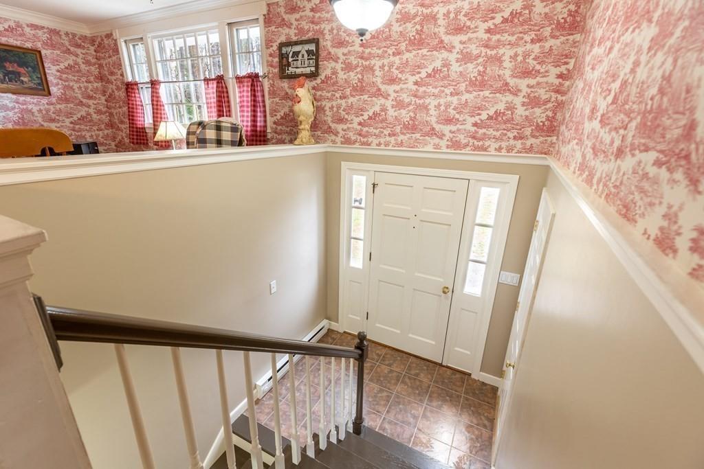 46 Longley Road Shirley, MA 01464 - Photo 5 of 24