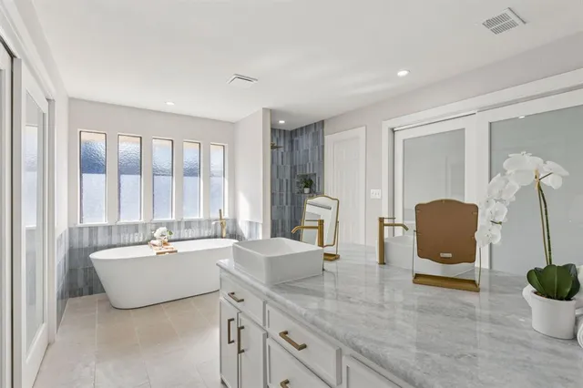 $700,000 | 3312 Cross Bend Road, Plano, TX 75023