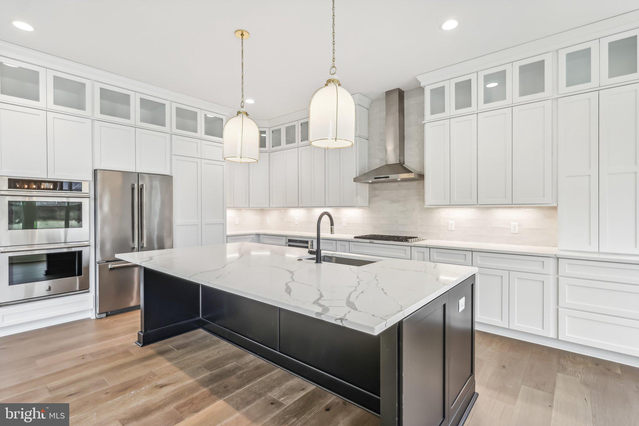 102 Harvey Road, Unit 1AP Wallingford, PA 19086 - Photo 14 of 31 Kitchen