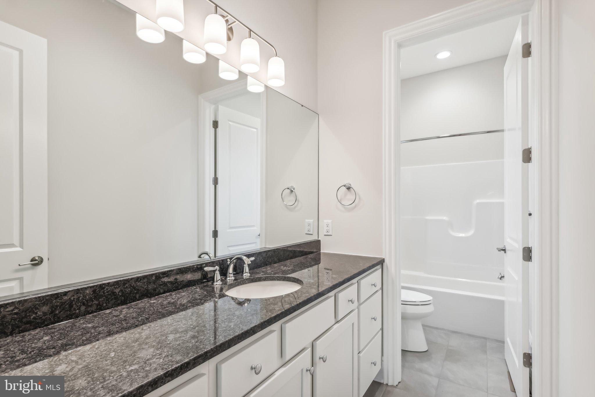 102 Harvey Road, Unit 1AP Wallingford, PA 19086 - Photo 27 of 31 Bathroom