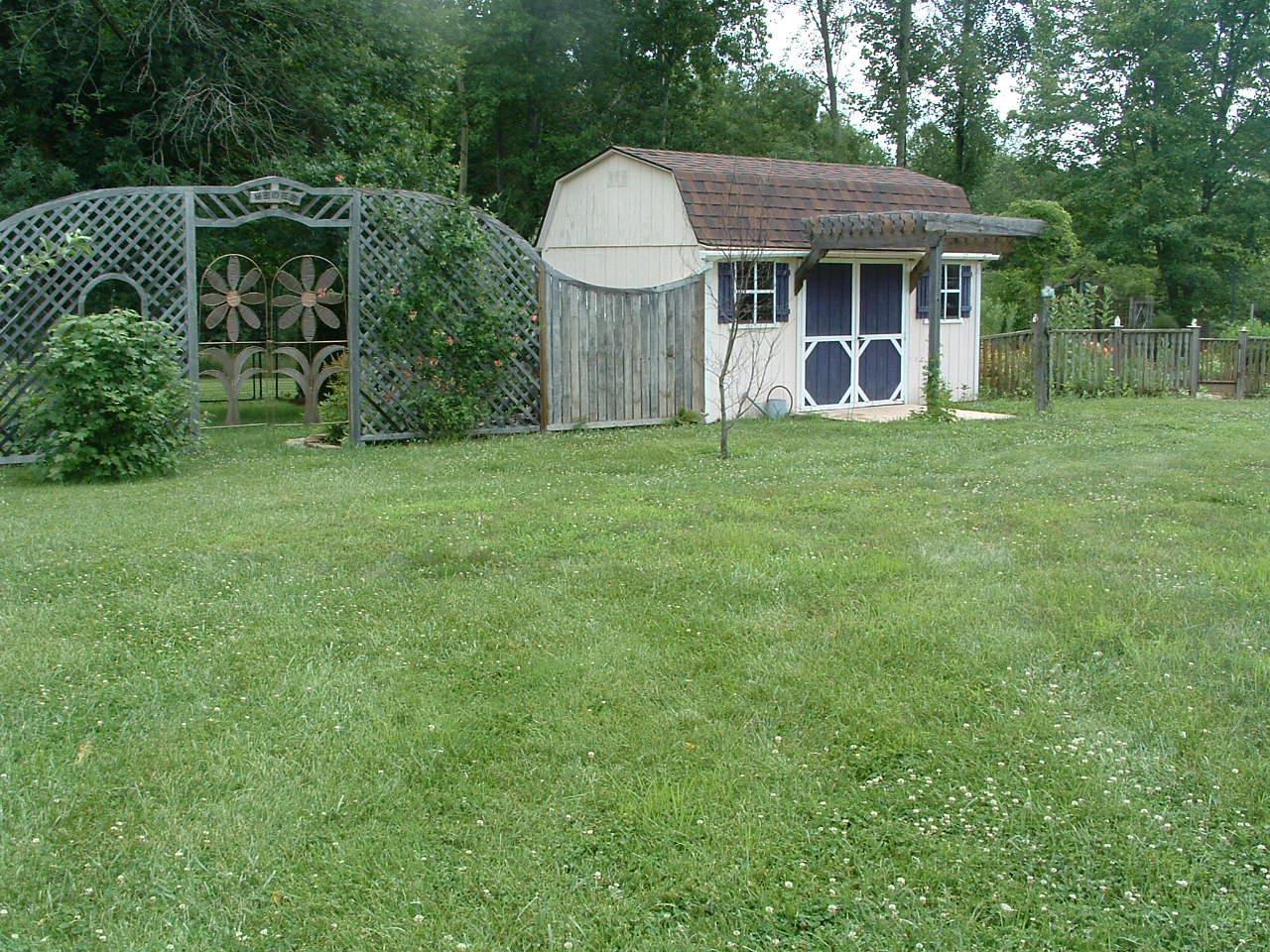 7808 Locust Lake Road Spencer, IN 47460 - Photo 24 of 29 Gallery Image 24