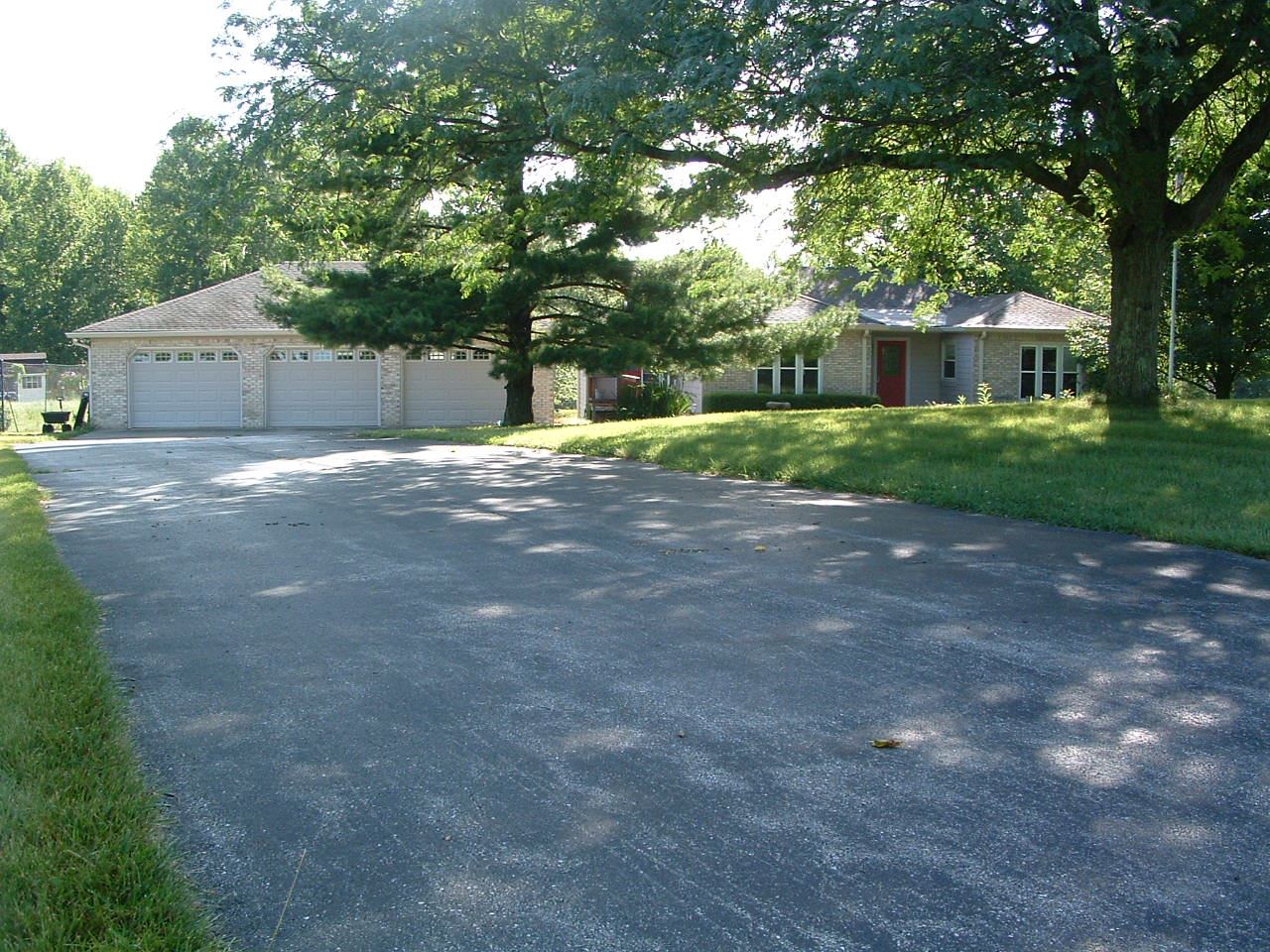7808 Locust Lake Road Spencer, IN 47460 - Photo 4 of 29 Gallery Image 4