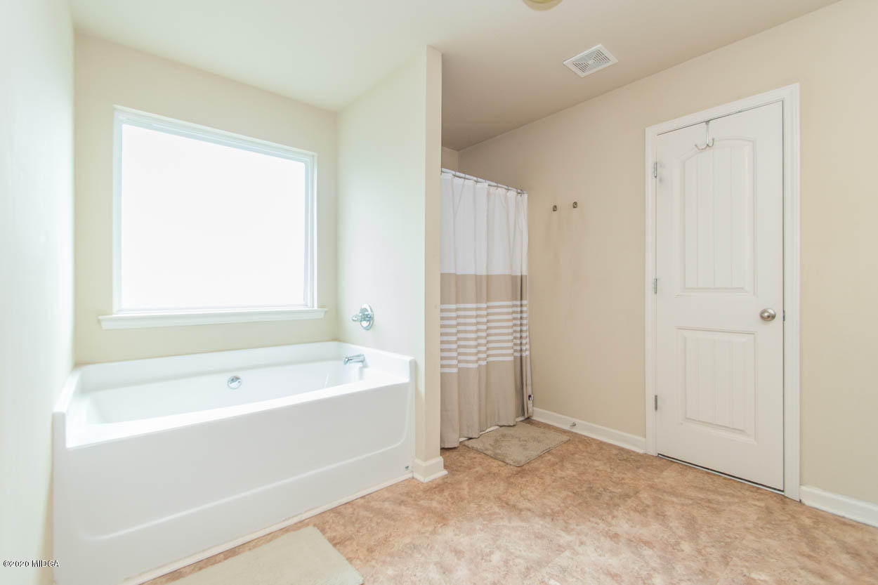 204 Rippling Water Way Perry, GA 31069 - Photo 19 of 31 ROSS GOODMAN PHOTOGRPAHY - REAL ESTATE P
