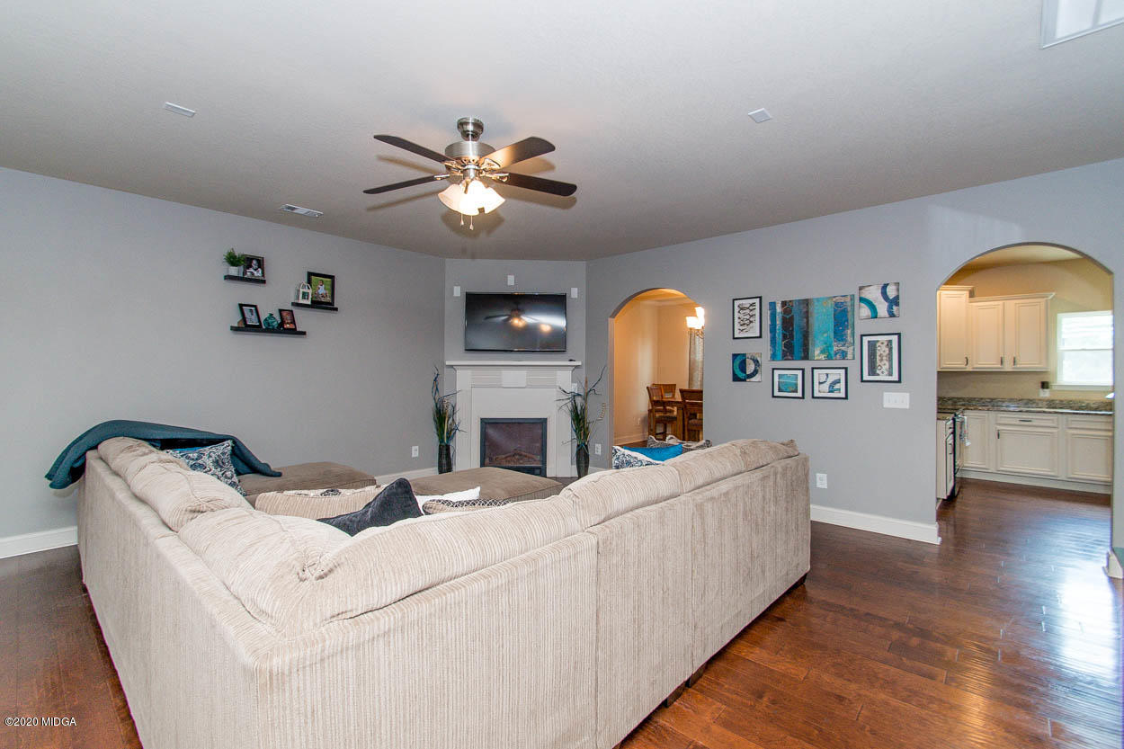 204 Rippling Water Way Perry, GA 31069 - Photo 5 of 31 ROSS GOODMAN PHOTOGRPAHY - REAL ESTATE P