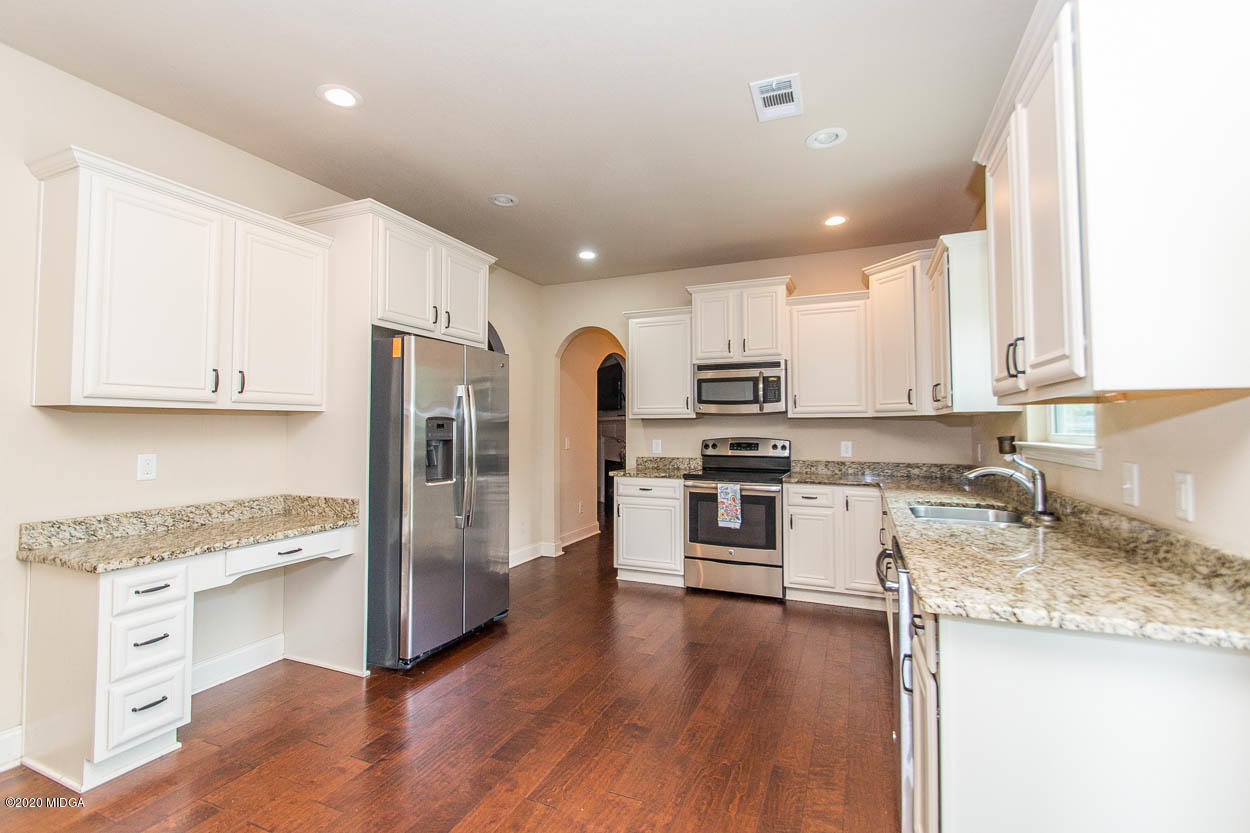 204 Rippling Water Way Perry, GA 31069 - Photo 8 of 31 ROSS GOODMAN PHOTOGRPAHY - REAL ESTATE P