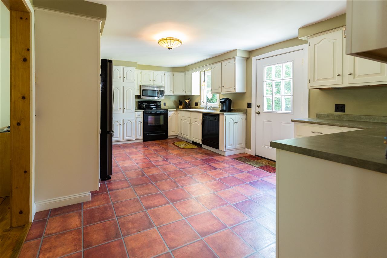 45 Tucker Road Brookfield, NH 03872 - Photo 9 of 39 Gallery Image 9