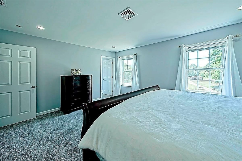 46 Broad Street Rehoboth, MA 02769 - Photo 25 of 42