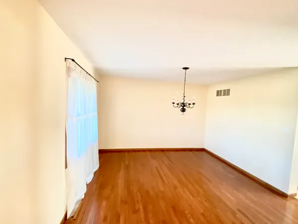 $524,900 | 1221 Fox Run, Seneca, IL 61341