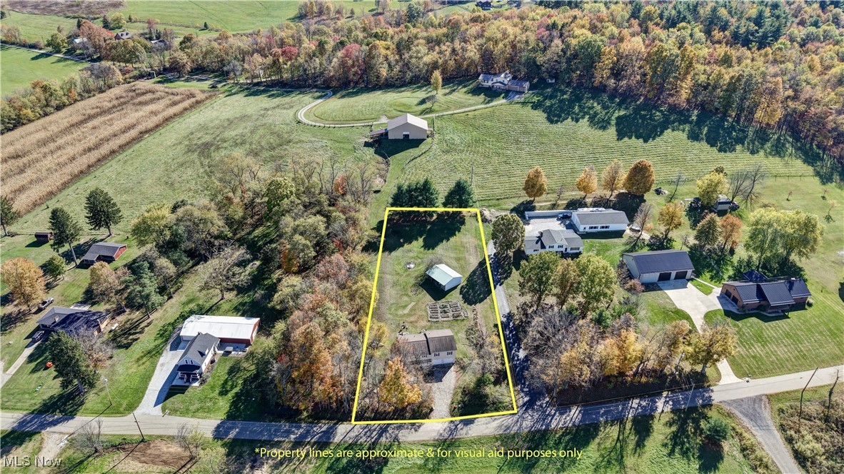 4244 Murray Road Dover, OH 44622 - Photo 19 of 29 Overview of rural landscape with property parcel outlined and large plots for crops