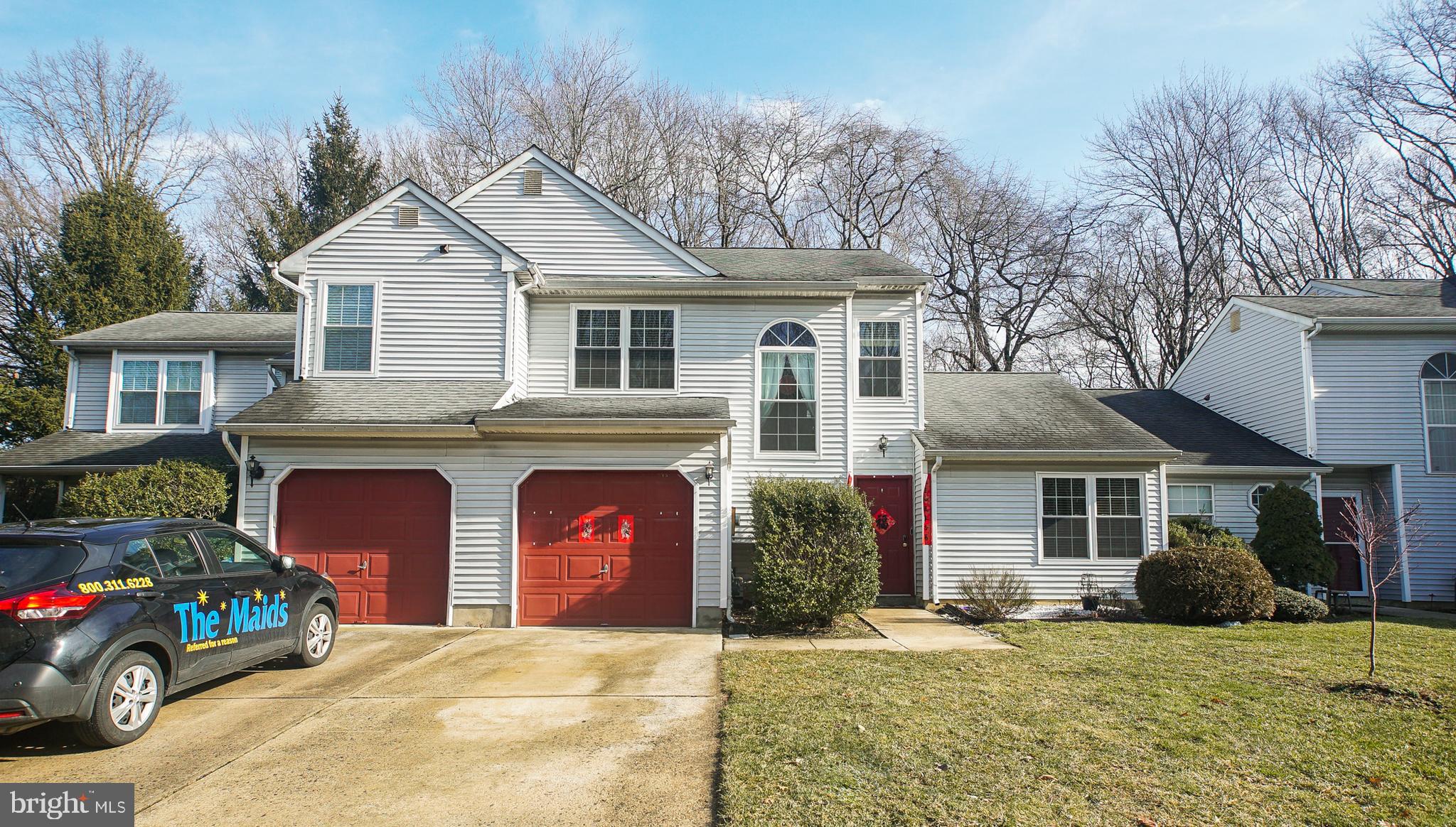 38 Spruce Road Hightstown, NJ 08520 - Photo 3 of 32