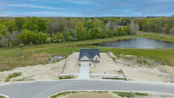$369,000 | 2279 Baltimore, Davison, MI 48423