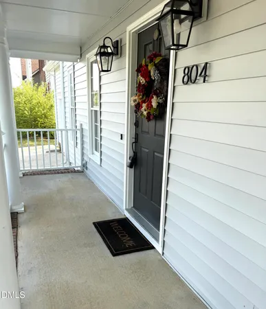 $1,995 | 804 Falling Wind Court, Raleigh, NC 27610