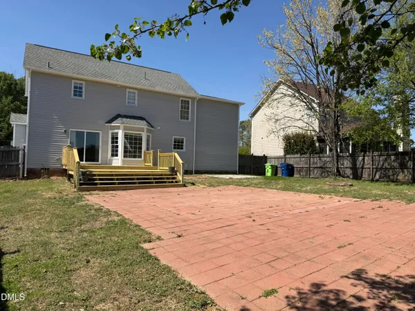 $1,995 | 804 Falling Wind Court, Raleigh, NC 27610