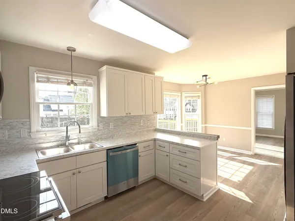 $1,995 | 804 Falling Wind Court, Raleigh, NC 27610