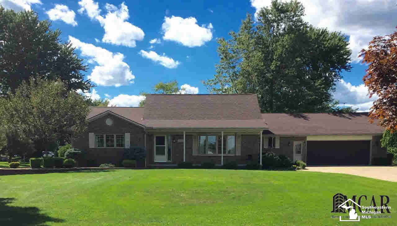 10505 Grafton Road Carleton, MI 48117 - Photo 1 of 34 21187740.JPG
