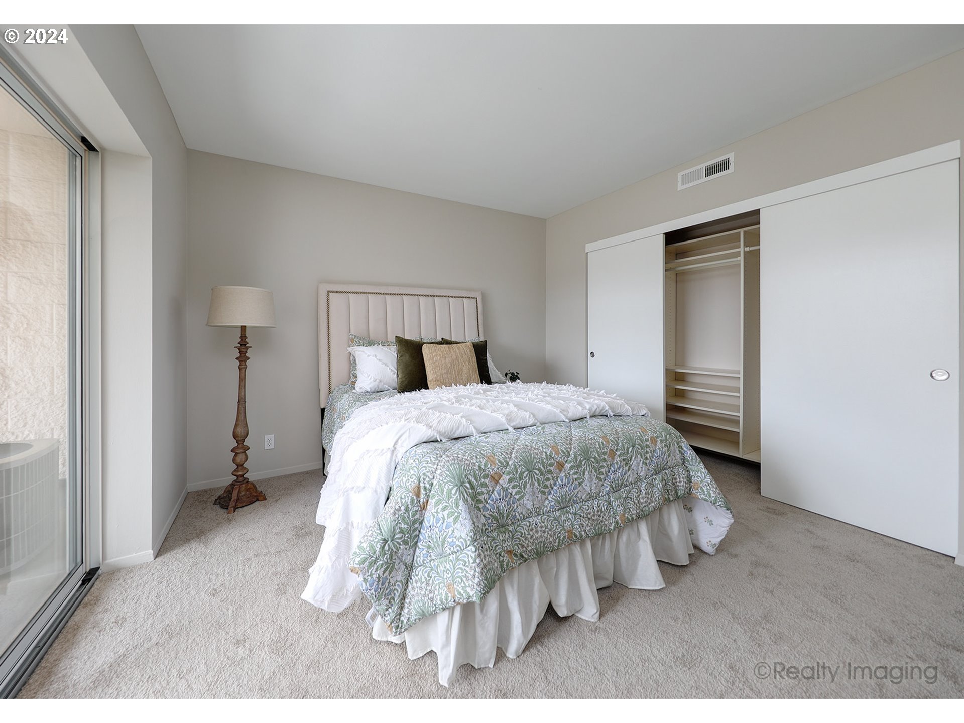 6665 West Burnside Road, Unit 425 Portland, OR 97225 - Photo 15 of 36 Gallery Image 15