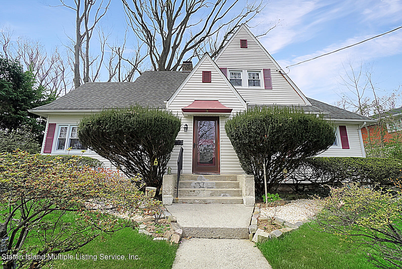6 Inwood Road Staten Island, NY 10301 - Photo 2 of 31 6 Inwood Rd