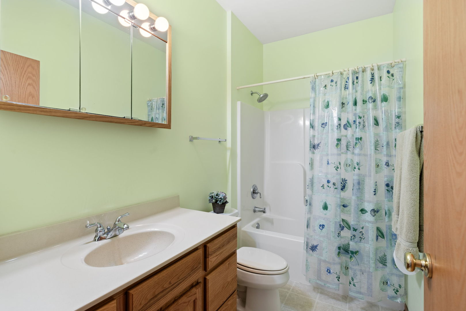 8207 Squirrel Drive Spring Grove, IL 60081 - Photo 15 of 27