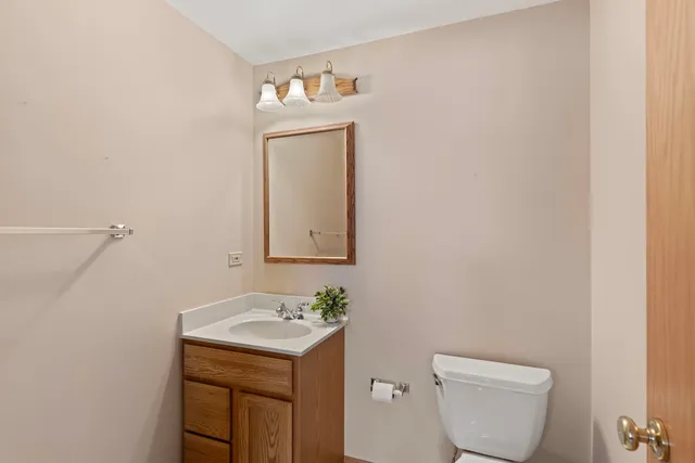 $479,900 | 8207 Squirrel Drive, Spring Grove, IL 60081