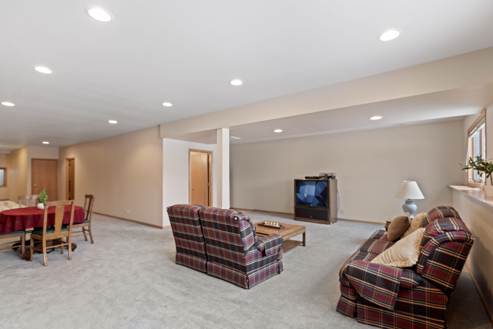 8207 Squirrel Drive Spring Grove, IL 60081 - Photo 21 of 27