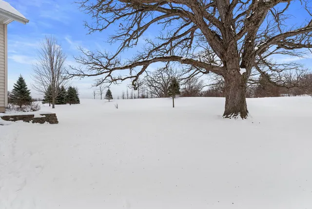 $479,900 | 8207 Squirrel Drive, Spring Grove, IL 60081