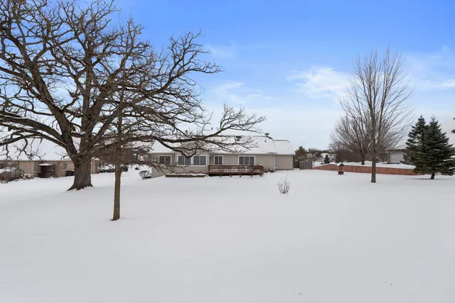 $479,900 | 8207 Squirrel Drive, Spring Grove, IL 60081