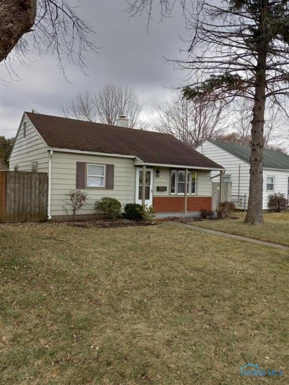 5111 Bennett Road Toledo, OH 43612 - Photo 2 of 26 Gallery Image 2