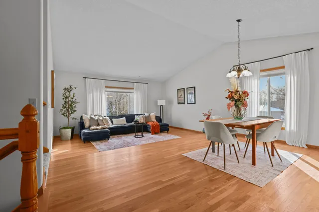 $499,000 | 819 Moonlight Place, Woodbury, MN 55125