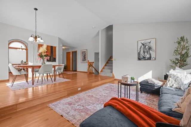 $499,000 | 819 Moonlight Place, Woodbury, MN 55125