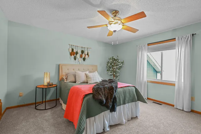 $499,000 | 819 Moonlight Place, Woodbury, MN 55125