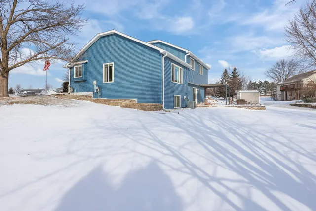 $499,000 | 819 Moonlight Place, Woodbury, MN 55125