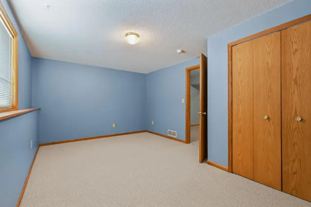 $499,000 | 819 Moonlight Place, Woodbury, MN 55125