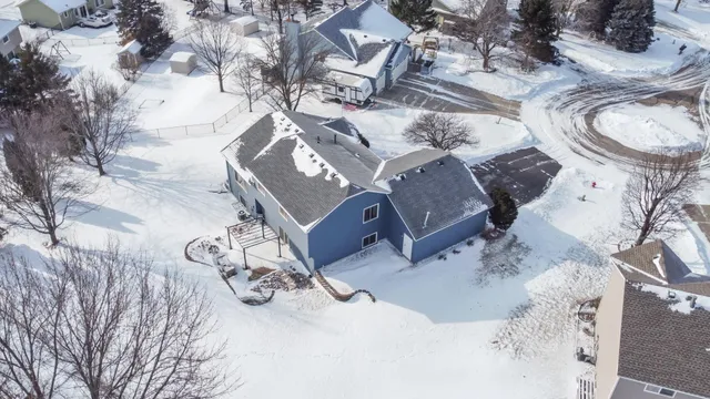 $499,000 | 819 Moonlight Place, Woodbury, MN 55125