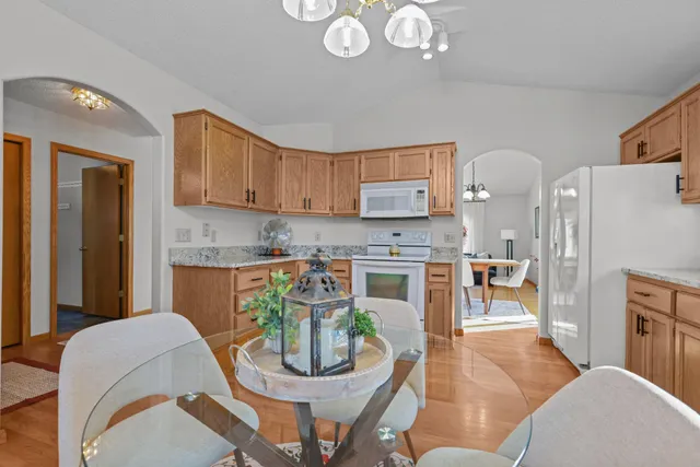 $499,000 | 819 Moonlight Place, Woodbury, MN 55125