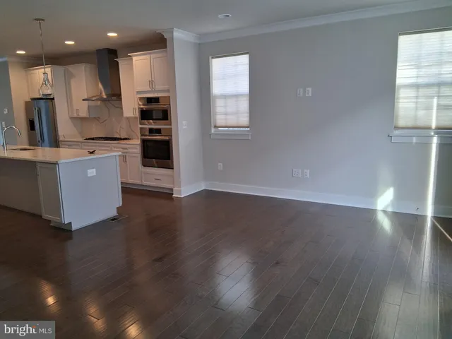 $3,800 | 5158 Ridgeview Retreat Drive, Chantilly, VA 20151