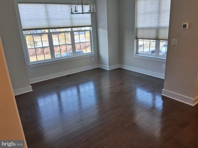 $3,800 | 5158 Ridgeview Retreat Drive, Chantilly, VA 20151