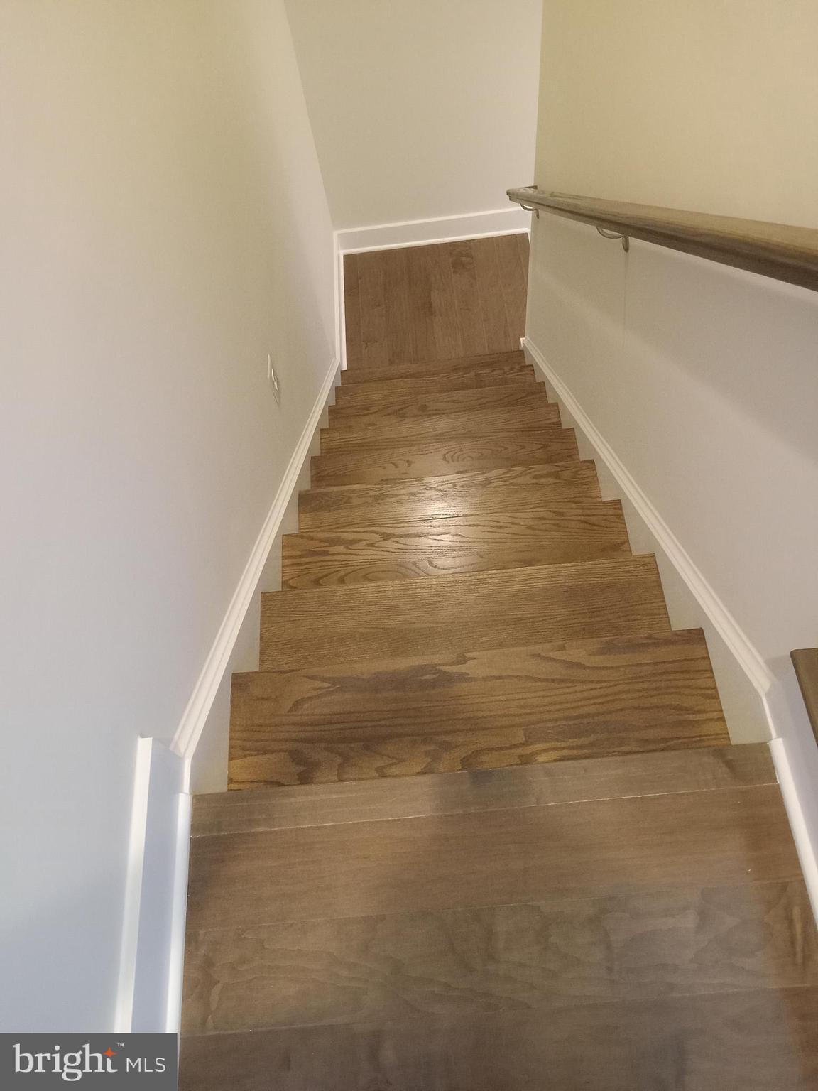 5158 Ridgeview Retreat Drive Chantilly, VA 20151 - Photo 4 of 10