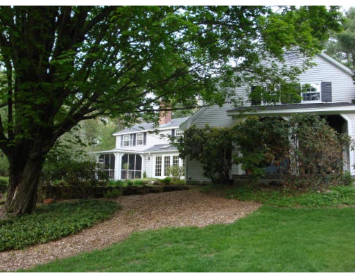 6 Old Farm Road Dover, MA 02030 - Photo 2 of 9 Gallery Image 2