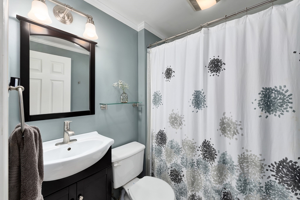 7 Perkins Row Topsfield, MA 01983 - Photo 20 of 39 Gallery Image 20