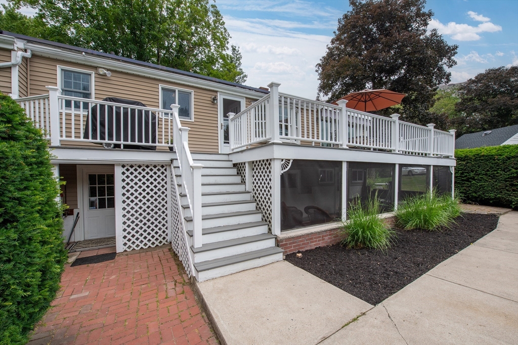 7 Perkins Row Topsfield, MA 01983 - Photo 33 of 39 Gallery Image 33