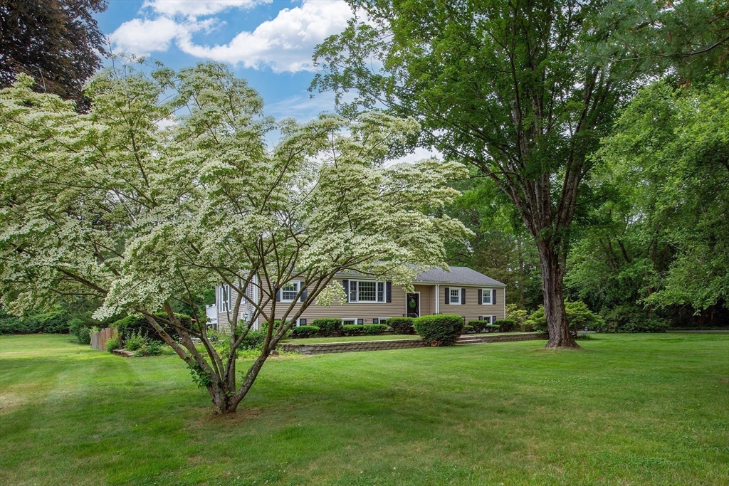 7 Perkins Row Topsfield, MA 01983 - Photo 35 of 39 Gallery Image 35