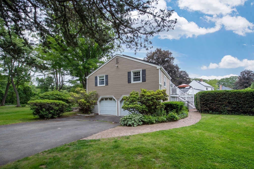 7 Perkins Row Topsfield, MA 01983 - Photo 38 of 39 Gallery Image 38