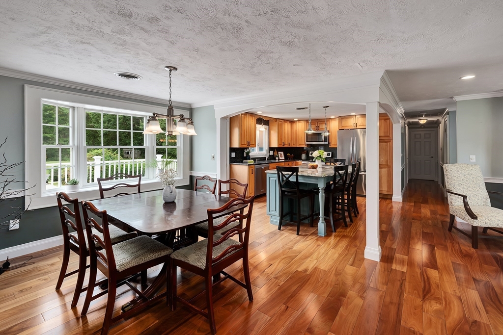 7 Perkins Row Topsfield, MA 01983 - Photo 10 of 39 Gallery Image 10
