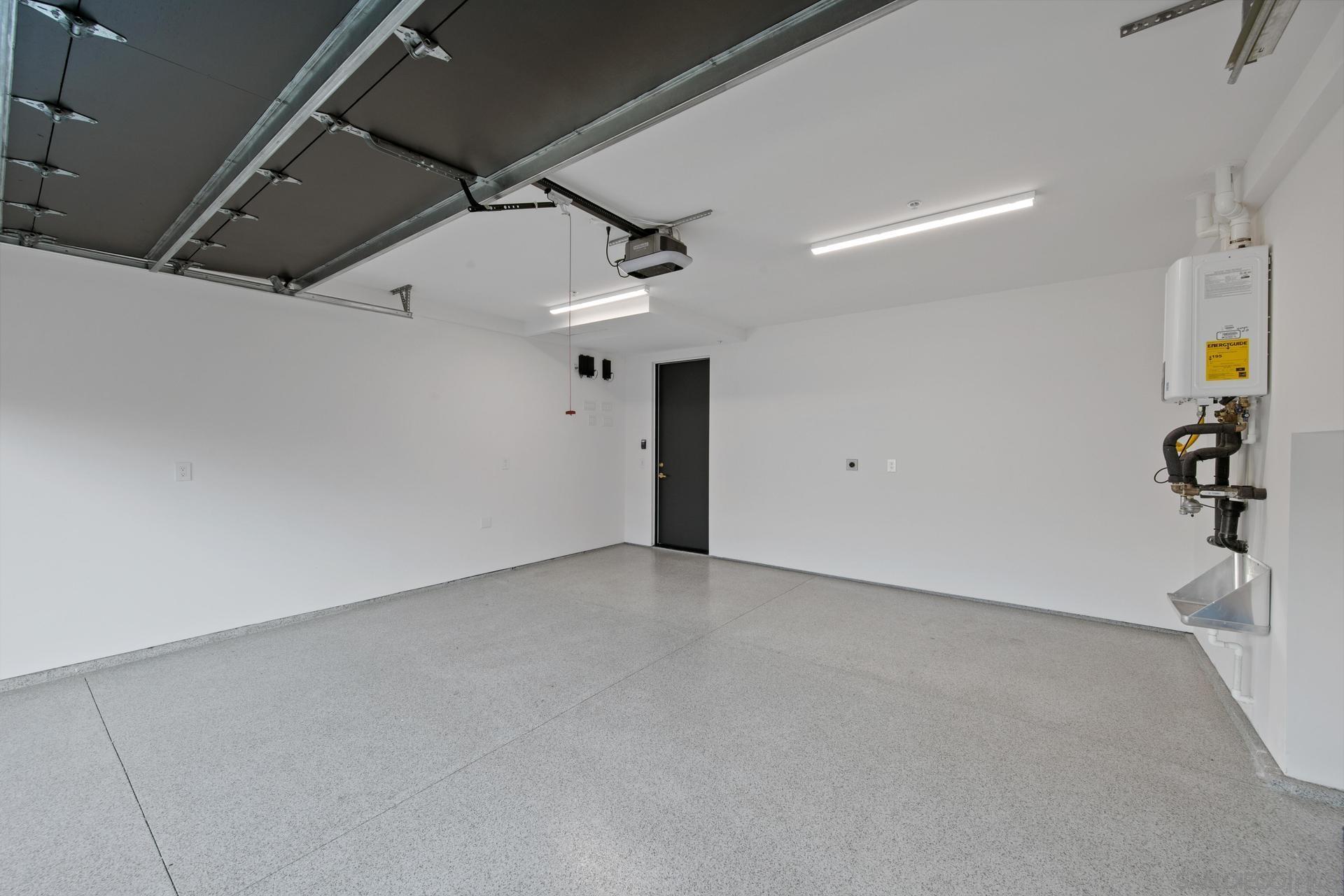 664 Cornish Drive Encinitas, CA 92024 - Photo 28 of 46 an empty room with windows