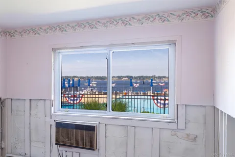 $499,000 | 1 Toms Point Lane, Unit BUILDING 5 9J, Port Washington, NY 11050