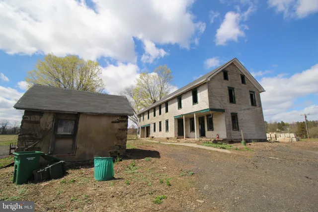 $1,650,000 | 12 Lynnbrook Drive, Lambertville, NJ 08530