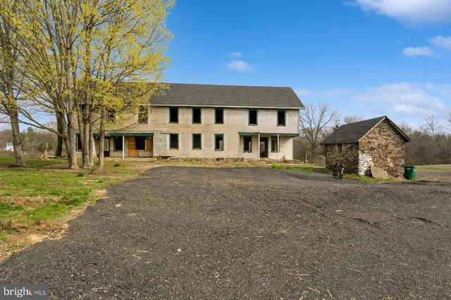 $1,650,000 | 12 Lynnbrook Drive, Lambertville, NJ 08530